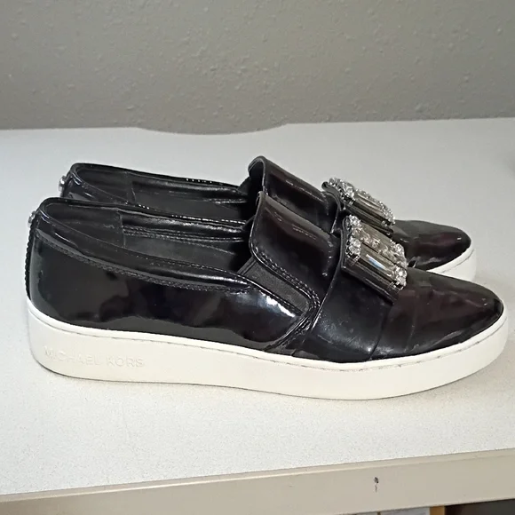 Michael Kors Kids Black Patent Dress Shoes - Picture 2 of 8
